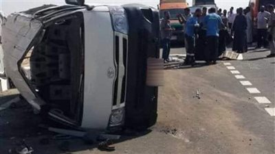 انقلاب سيارة نصف نقل محملة مازوت بصحراوي سوهاج الغربي