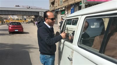 محافظ الجيزة يتابع التزام السائقين بالتعريفة الجديدة