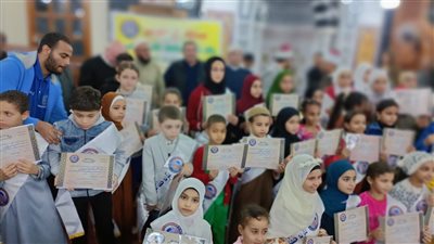 تكريم 373 متسابقا من حفظة القرآن الكريم بمسجد الميناء بالغردقة
