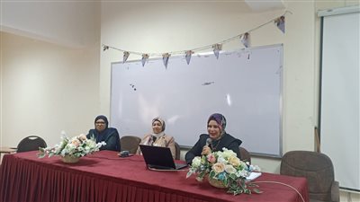 جامعة الفيوم تنظم  ورشة عمل حول دور مركز معلومات الجامعة بكلية الألسن