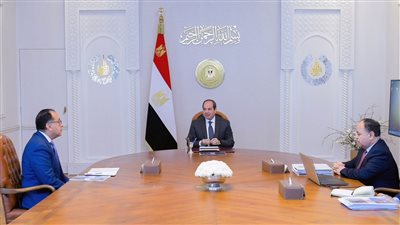 السيسي يوجه بمواصلة اتخاذ كافة الإجراءات اللازمة لخفض الدين العام للموازنة