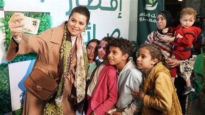 بنك الطعام يجمع مشاهير الفن والمجتمع بالاسر الاكثر احتياجا على مائدة إفطار واحدة