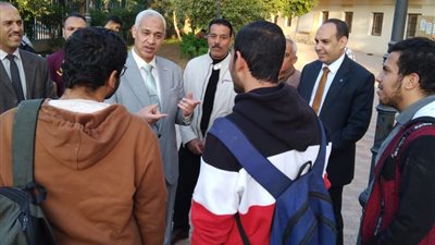 نائب رئيس جامعة أسيوط بالمدن الجامعية لتفقد سير العمل خلال شهر رمضان