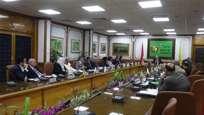  مكافأة 1500 جنيه لأعضاء هيئة التدريس و500 للأجر اليومي بجامعة المنيا 