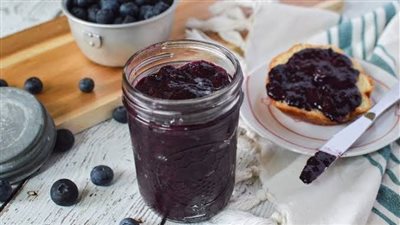 محبي مربى التوت معرضون لخطر الإدمان على الحلويات