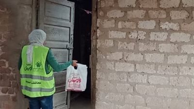 توزيع لحوم على 9 قرى بساحل سليم في أسيوط