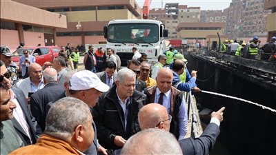  النيران التهمت 5 مواقع.. تفاصيل إنفجار محطتي صرف صحي القلج والخصوص