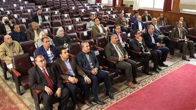 محافظ كفر الشيخ يناقش موقف تنفيذ مشروعات الخطة الاستثمارية