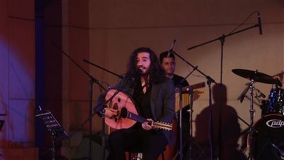 سعد العود يخاطب وجدان الجمهور على المسرح المكشوف