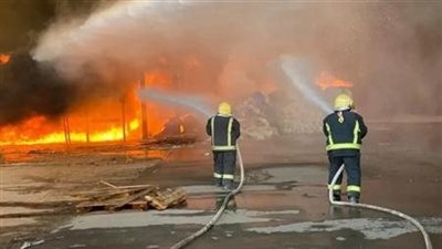  بسبب استخدام الألعاب النارية.. حريق داخل جراج سيارات بحدائق الأهرام 