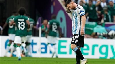 ميسي يستعيد ذكريات هزيمة السعودية بكأس العالم 