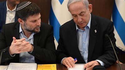سموتريتش يعزل البنوك الفلسطينية عن العالم.. ونتنياهو «يتلكأ» في التدخل