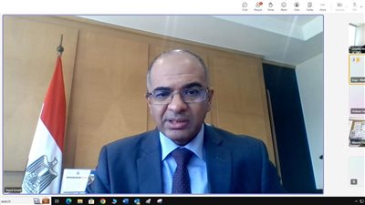 نائب وزير الإسكان يبحث مع ممثلي البنك الأوروبي موقف المشروعات المشتركة