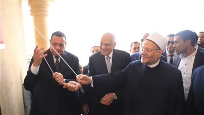 وزير التنمية المحلية ومحافظ الجيزة ومفتى الجمهورية يفتتحون مسجد الروضة بحدائق الأهرام