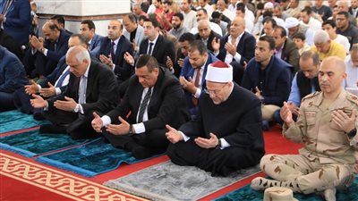 وزير التنمية المحلية ومحافظ الجيزة ومفتى الجمهورية يفتتحون مسجد الروضة بحدائق الأهرام