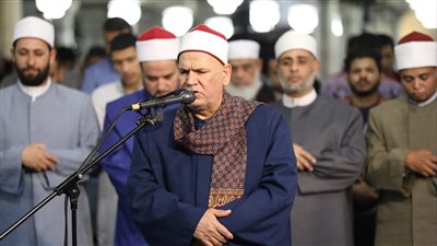 بث مباشر.. شعائر صلاة العشاء والتراويح من الجامع الأزهر