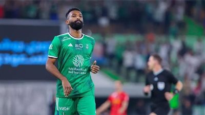 الأهلي يتقدم على الاتفاق بهدف فراس البريكان