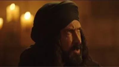 مسلسل الحشاشين| يحيي ينكر معرفته يقاتل أبيه في الحلقة ١٩  