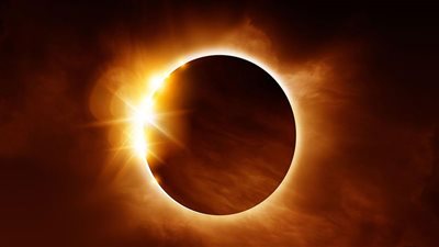 تفاصيل كسوف الشمس المنتظر الإثنين المقبل| شاهد