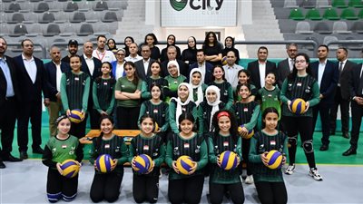 وزير الرياضة يفتتح حمام السباحة الأولمبي في نادى سيتي كلوب ببنها