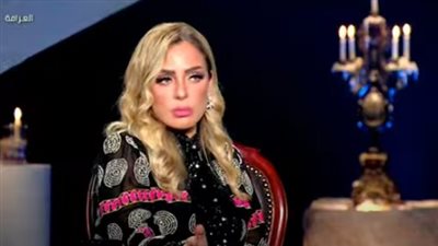 ريم البارودي تكشف عن فنان فقط وقفت بجوارها في جنازة والدها (فيديو)