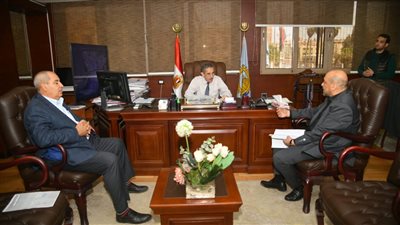 محافظ الغربية يلتقي بأعضاء مجلس النواب لبحث مطالب المواطنين