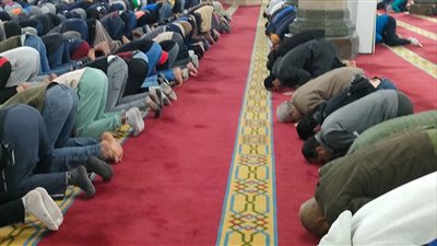 مساجد الأسكندرية تتزين لاستقبال مصلي صلاة التهجد 