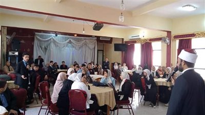 وكيل تعليم الغربية يشهد ندوة 