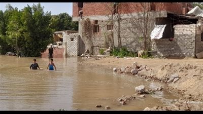 بعد غرق المنازل.. الخوف والرعب يسيطران على أهلى عزبة الكوبانية بالإسماعيلية| فيديو 
