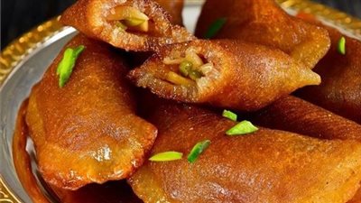   كنافة وقطايف