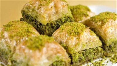 على الطريقة التركية.. حضري البقلاوة بالفستق لرمضان والعيد