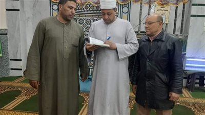 وكيل أوقاف الفيوم يتفقد مساجد التهجد والاعتكاف ليلًا