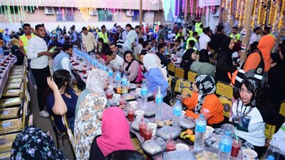 تقديم 1500 وجبة إفطار جماعي بخيمة جامعة سوهاج الرمضانية بالمستشفى الجامعي