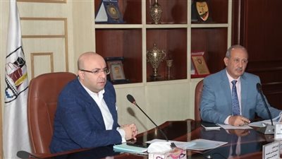 محافظ بني سويف يناقش خطة استعدادات القطاعات لاستقبال عيد الفطر المبارك 