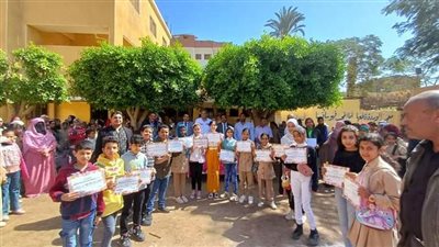 تكريم التلاميذ العائدين إلى المدارس بعد تسريبهم من التعليم بأبوتشت