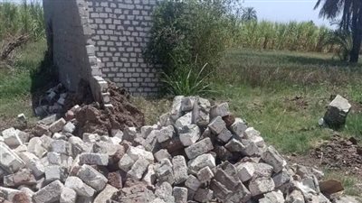 ازالة فورية لحالة تعدى بقروي اولاد نجم القبلية بنجع حمادي