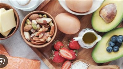 نظام الكيتو يضر بالذاكرة ويسبب الزهايمر