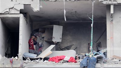 استشهاد 4 وإصابة آخرين في قصف الاحتلال لمنزل برفح الفلسطينية