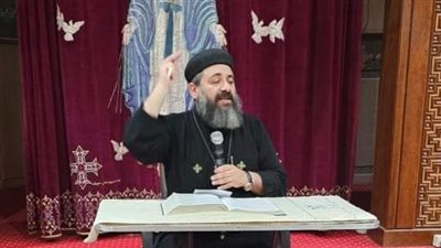 القس مكاريوس عدلي يعقد نهضة الصوم بكنيسة العذراء..بالصور