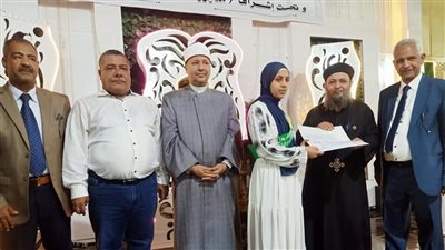 تكريم 85 من حفظة القرآن الكريم بمركز قوص في قنا