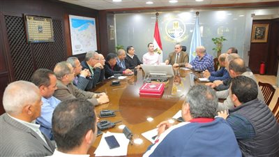 محافظ كفرالشيخ يصدق علي التعريفة الموحدة لأجرة التاكسي والتوكتوك