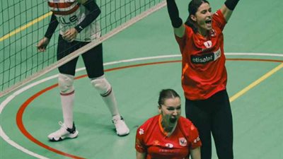 سيدات الأهلي يهزمن الزمالك في أولى مواجهات نهائي دوري الطائرة