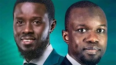 من السجن إلى رئاسة الوزراء.. رحلة زعيم المعارضة السنغالي عثمان سونكو 