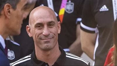 القبض على لويس روبياليس رئيس الاتحاد الإسباني السابق
