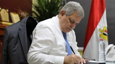 اجتماع بين القابضة للمياه والهيئة القومية لمناقشة موقف المشروعات الجارية بمحافظات القناة