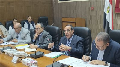 محافظ شمال سيناء يوجه بسرعة الانتهاء من مشروعات الخطة الاستثمارية