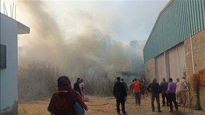 بسبب لهو طفلة بالكبريت.. اشتعال النيران في تشوينات الملاهي بطنطا