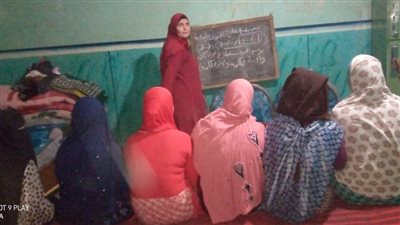 الشباب والرياضة بالمنيا تتابع فصول مشروع المصريون يتعلمون 