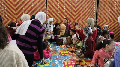 معرض فيصل للكتاب يواصل فعالياته وسط حضور جماهيري