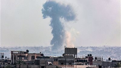 قصف جوي ومدفعي متواصل على أحياء المغراقة والزهراء والمخيم الجديد شمال النصيرات